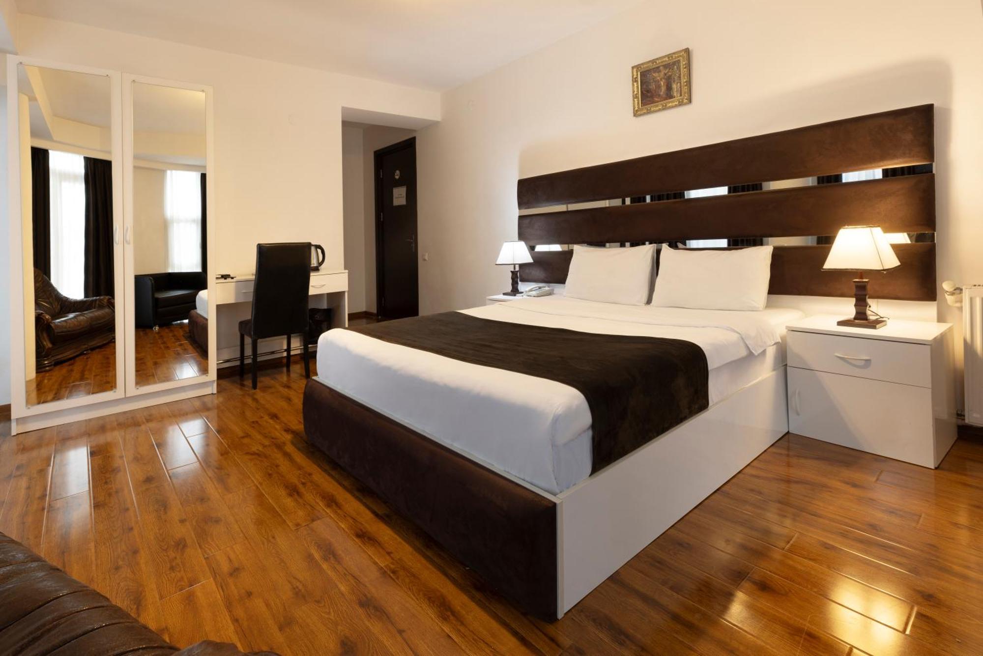 Hotel Grand Palace Tbilisi Room photo